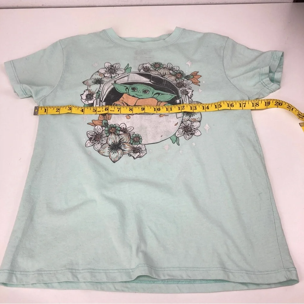 Star Wars The Mandalorian The Child Floral
Bassinet T-Shirt women’s XS - Picture 6 of 13